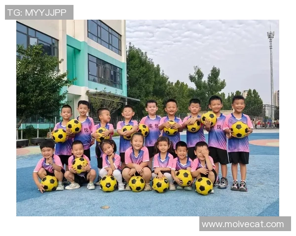 足球巨星深情致谢父亲陪伴支持点燃梦想舞台