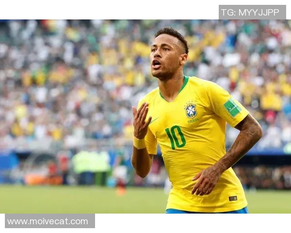 足球球星佩戴耳钻的时尚潮流与背后文化解读